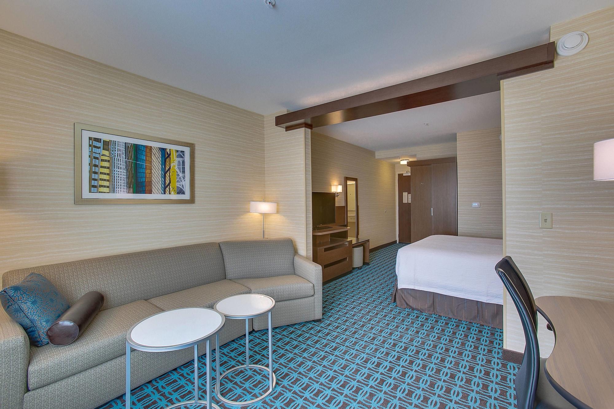 Fairfield & By Marriott East Hotel Wichita